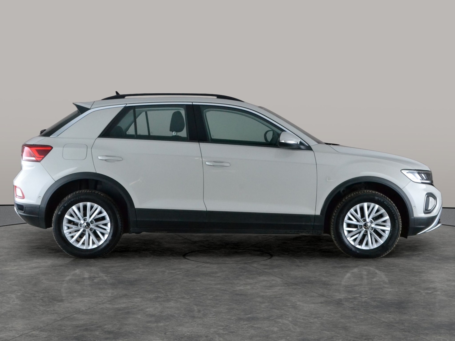 Used Volkswagen T-Roc 2023 for sale - 78110012: Photo 8