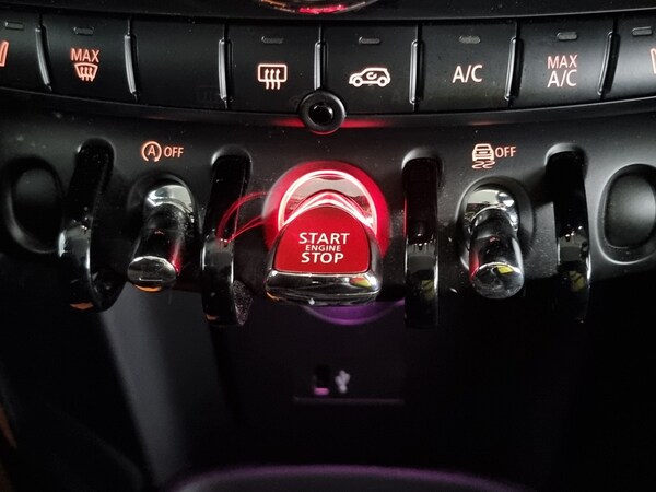 Used MINI Hatch 2021 for sale - 76159355: Photo 27
