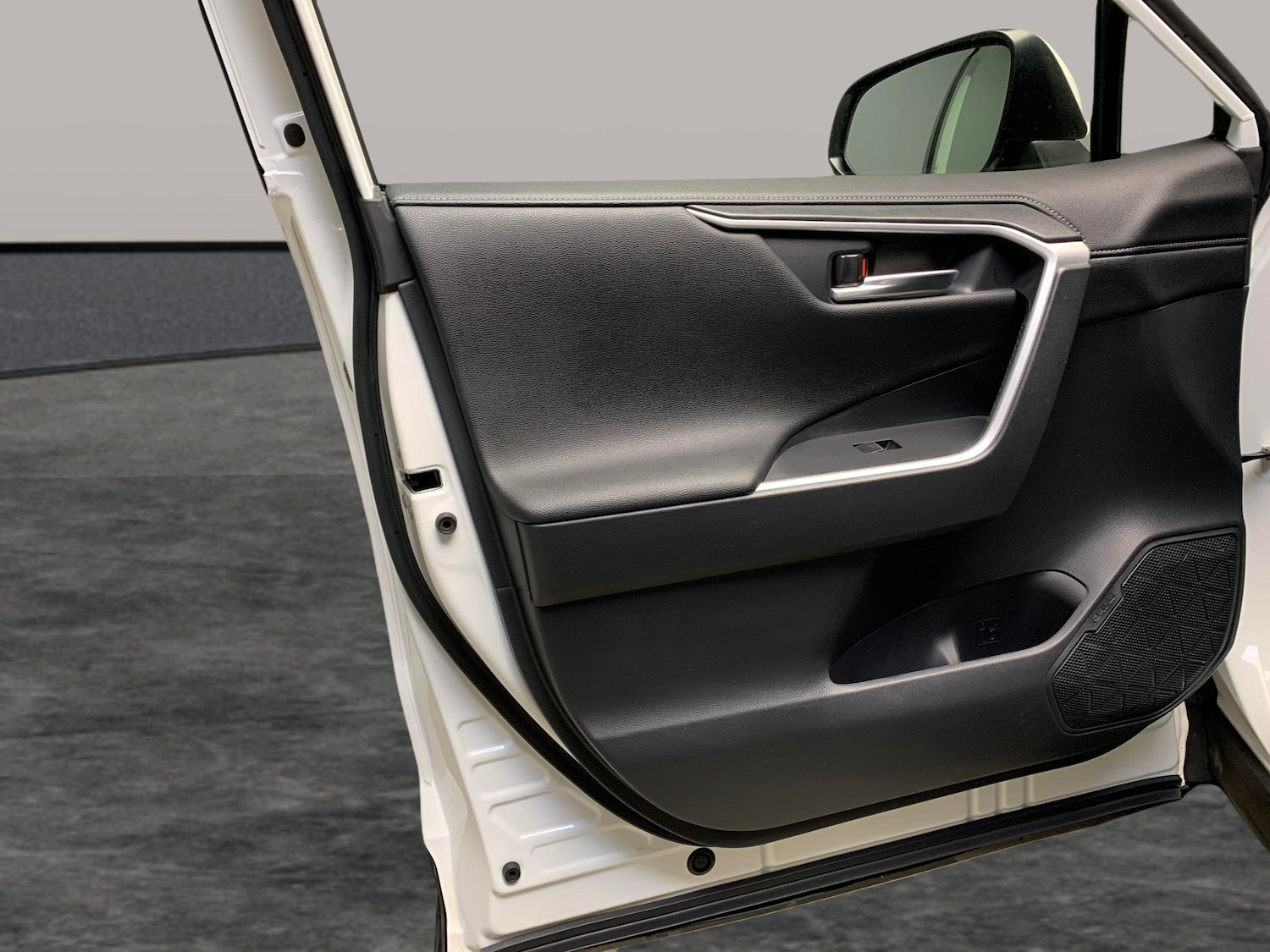 Used Toyota RAV4 2022 for sale - 76653018: Photo 25