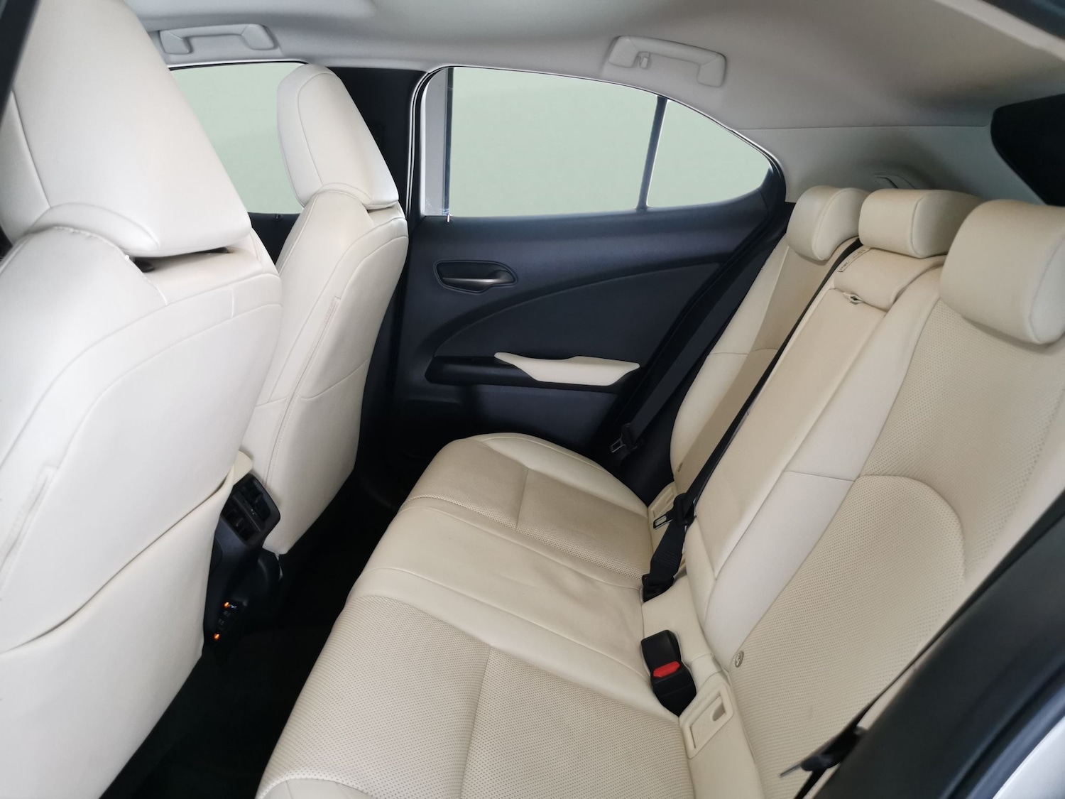 Used Lexus UX for sale - 77475353: Photo 35