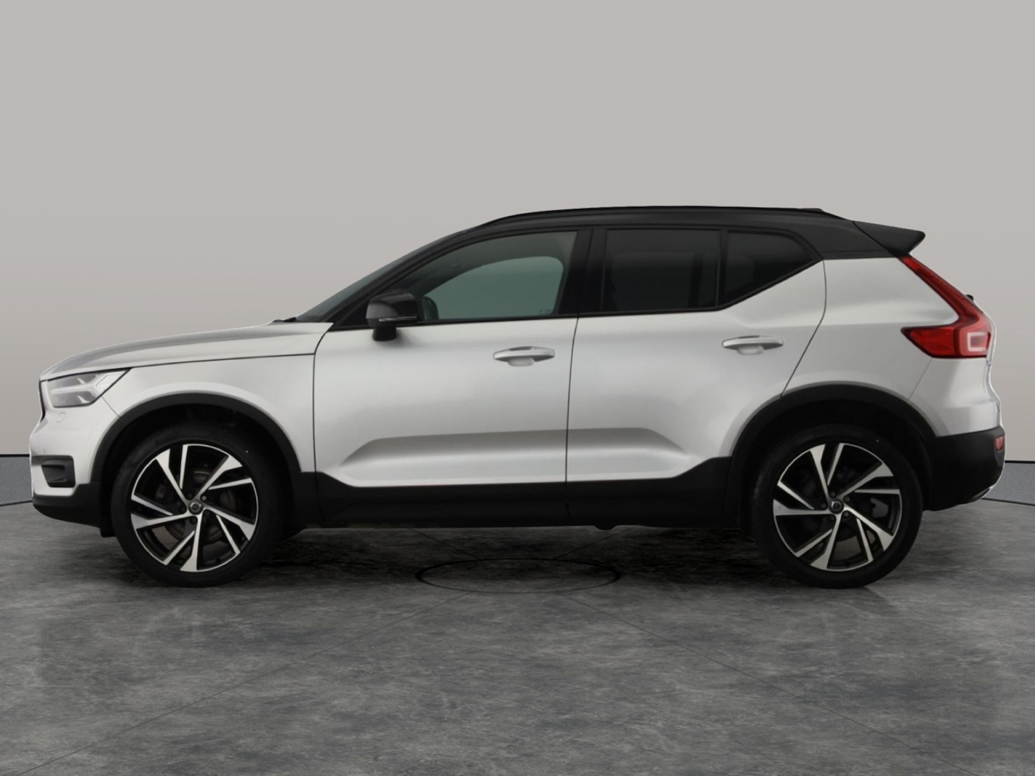 Used Volvo XC40 2019 for sale - 77962942: Photo 9