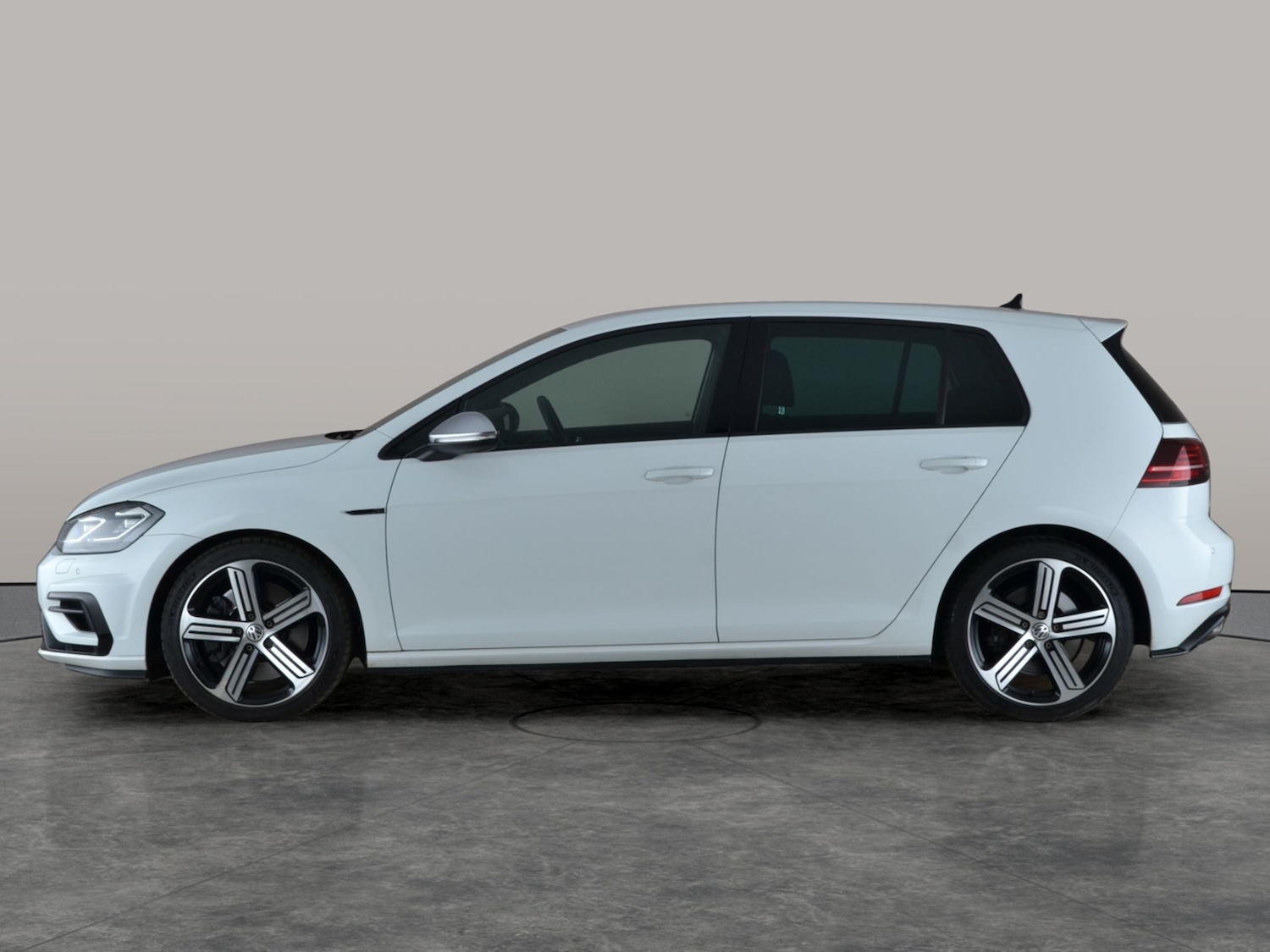 Used Volkswagen Golf 2019 for sale - 77447841: Photo 12