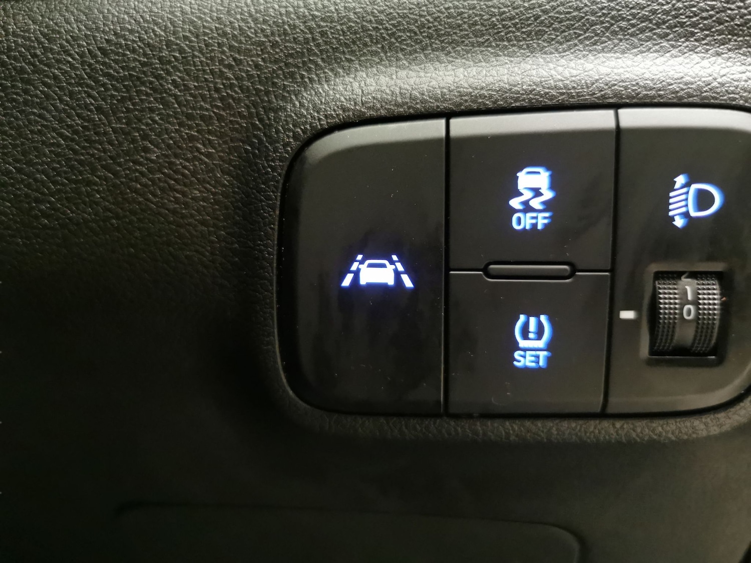 Used Hyundai i10 2023 for sale - 77128002: Photo 20