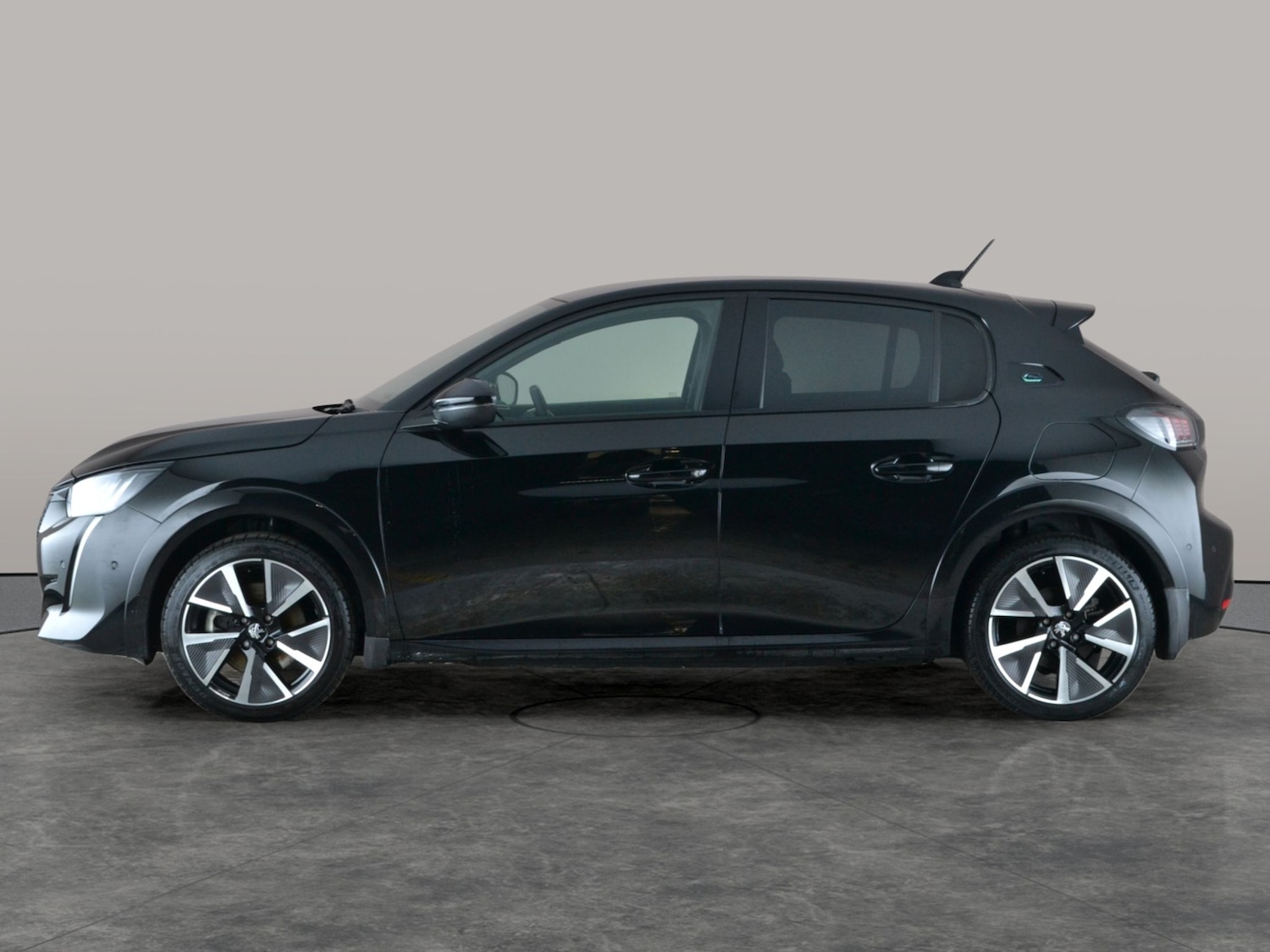 Used Peugeot 208 2020 for sale - 77404292: Photo 13