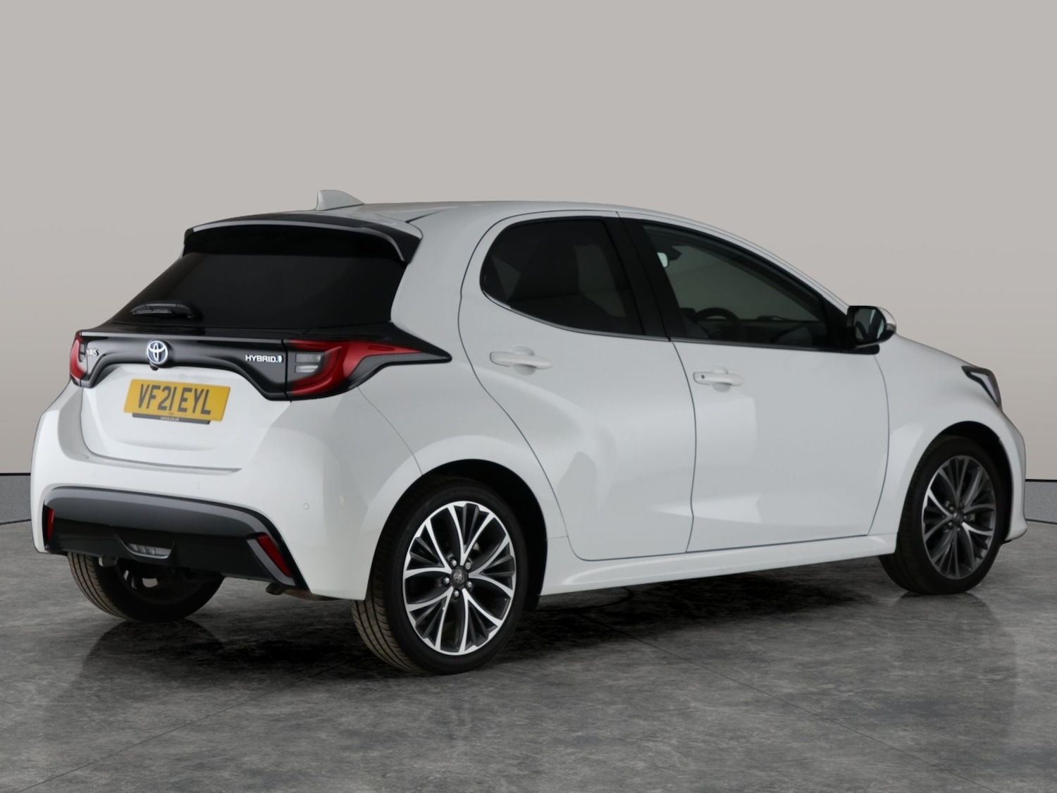 Used Toyota Yaris 2021 for sale - 76703993: Photo 9