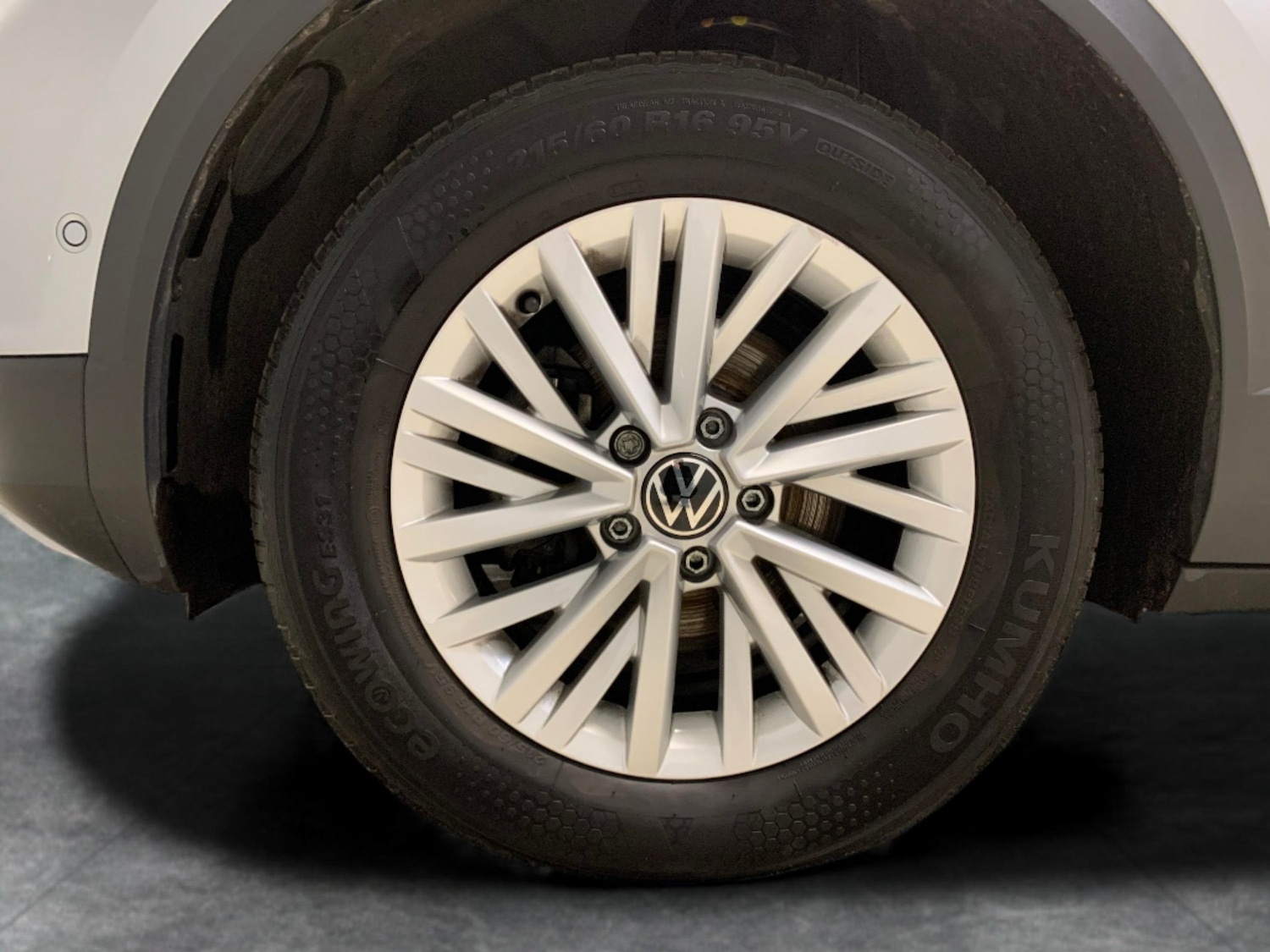 Used Volkswagen T-Roc 2023 for sale - 77326637: Photo 18