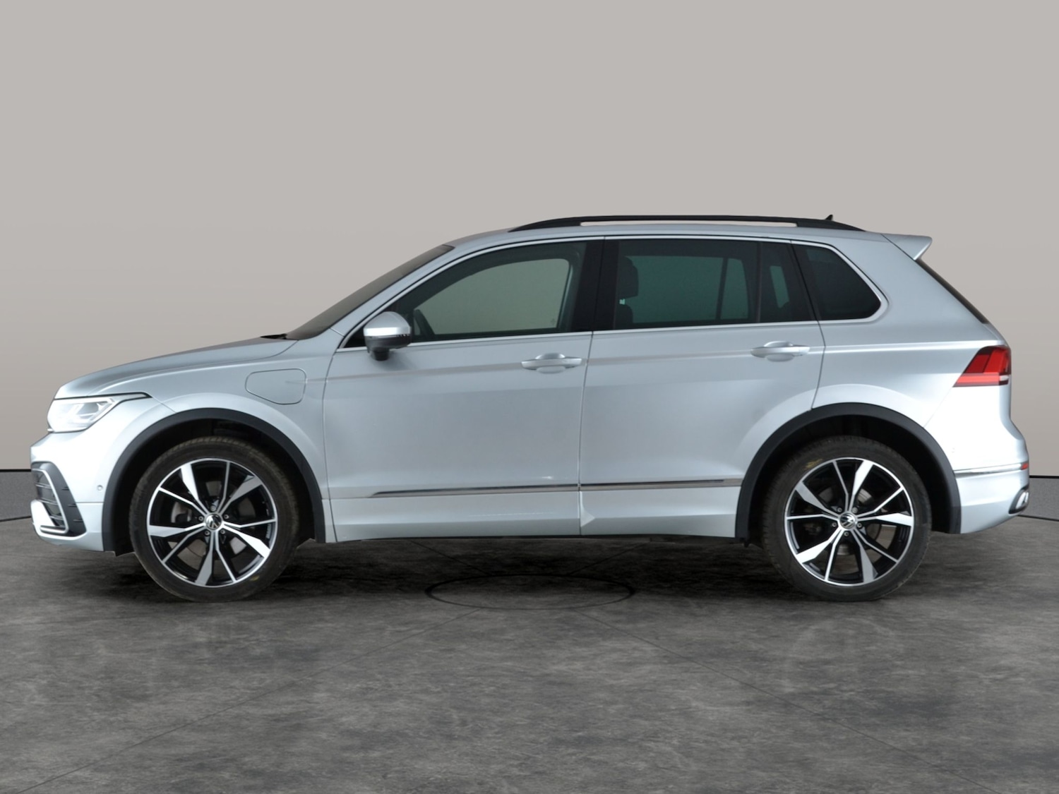 Used Volkswagen Tiguan 2023 for sale - 77274689: Photo 12