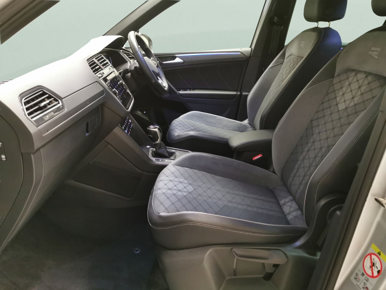 Used Volkswagen Tiguan 2023 for sale - 77274689: Photo 4