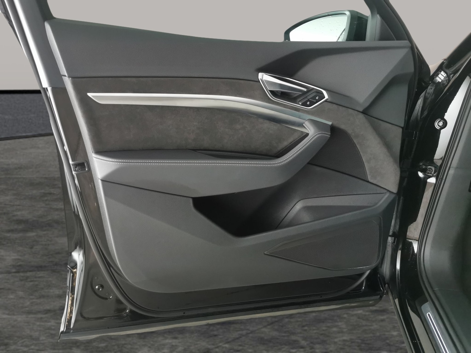 Used Audi e-tron 2021 for sale - 77138088: Photo 31