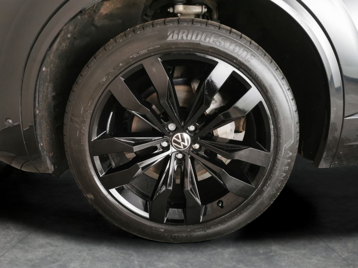 Used Volkswagen Touareg 2023 for sale - 77255983: Photo 33