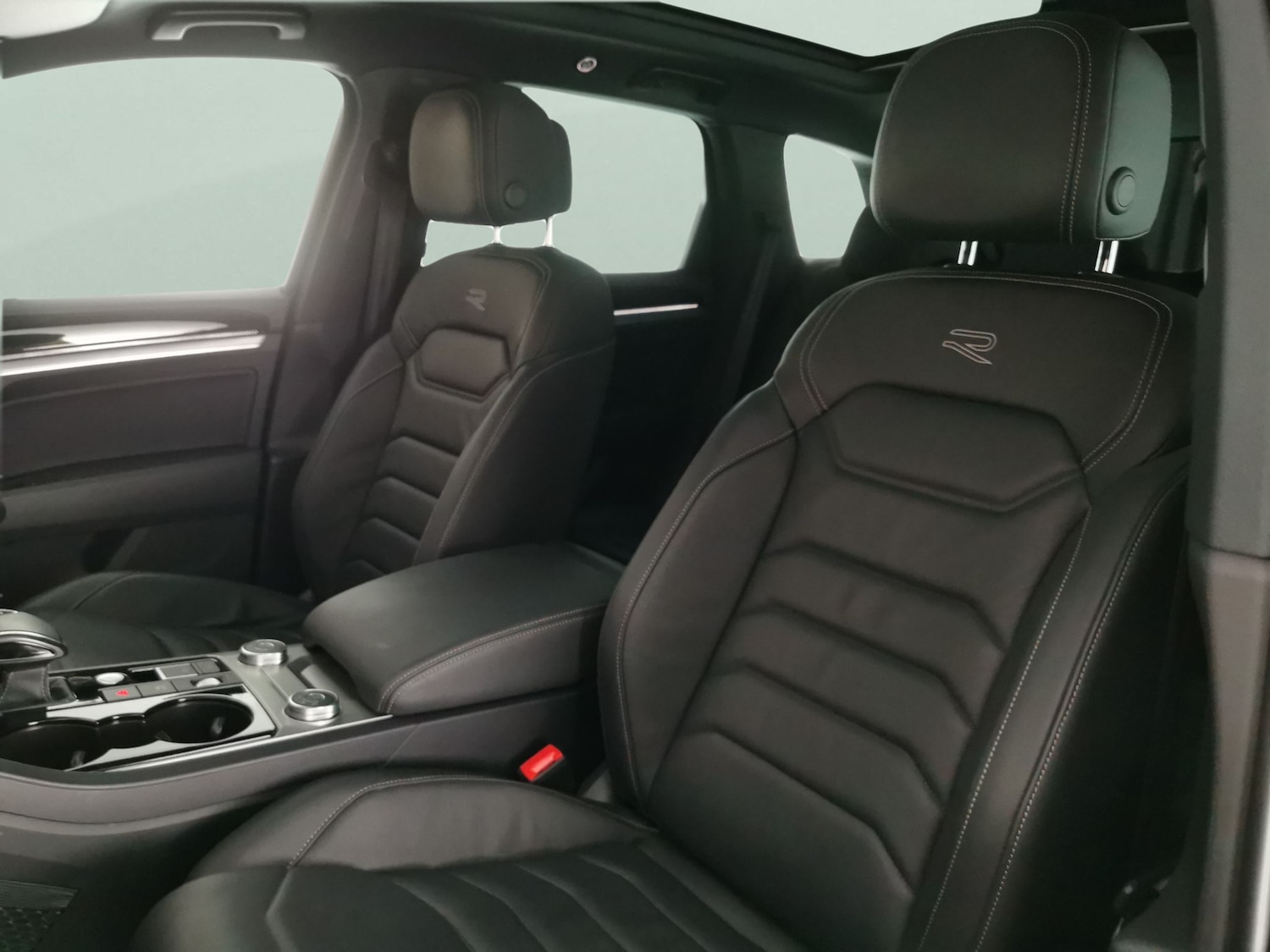 Used Volkswagen Touareg 2023 for sale - 77255983: Photo 7