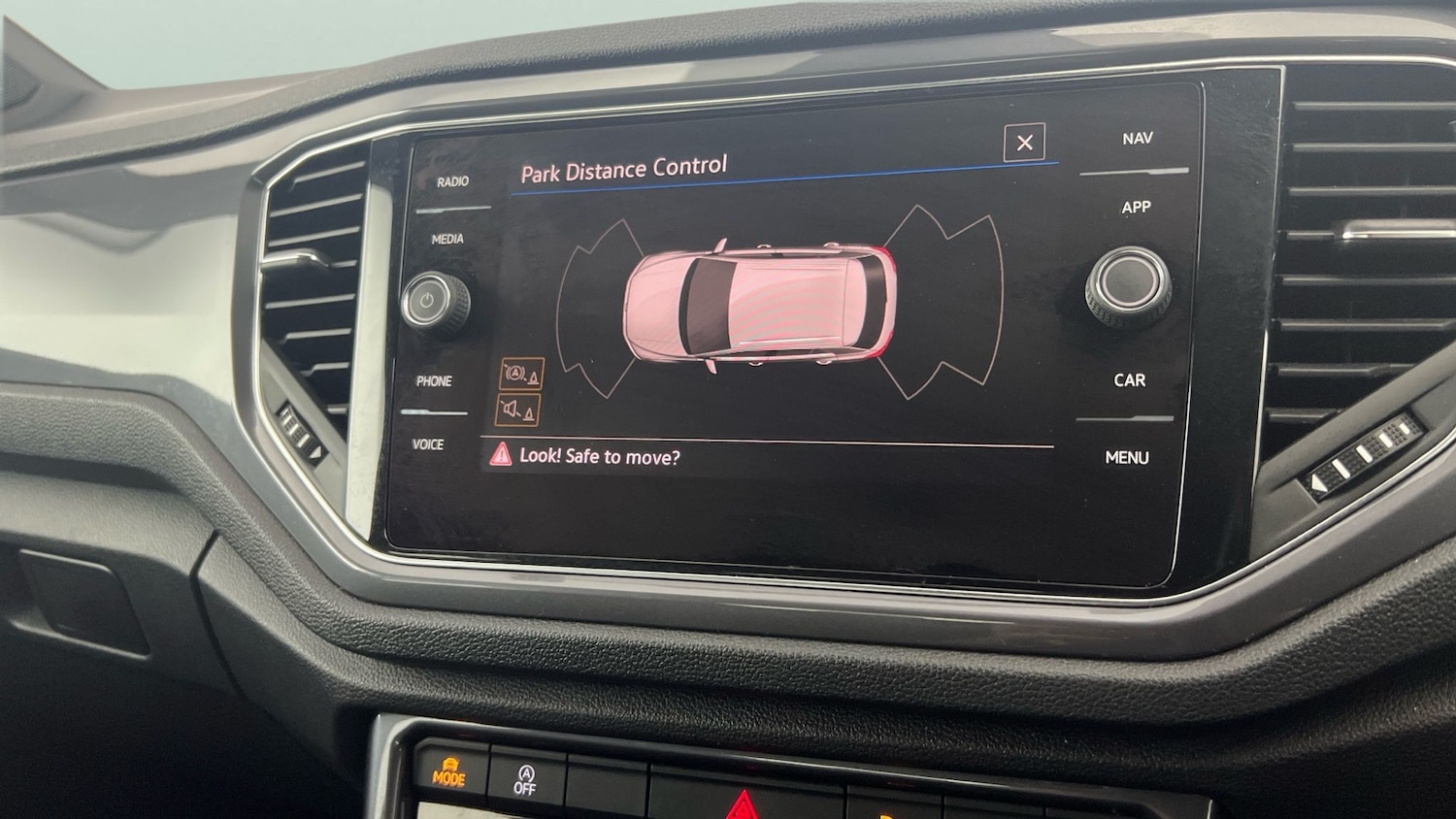 Used Volkswagen T-Roc 2021 for sale - 76908321: Photo 23