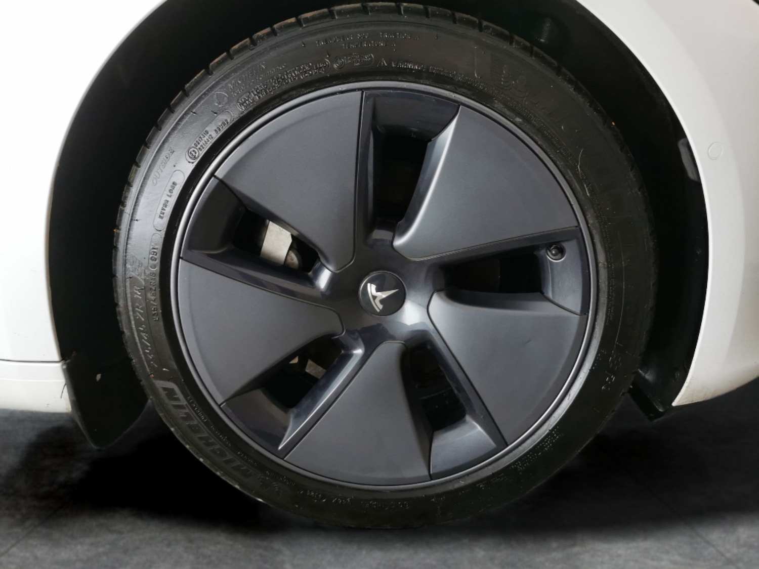 Used Tesla Model 3 2021 for sale - 77698631: Photo 31