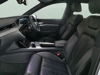 Used Audi e-tron 2022 for sale - 77563482: Photo