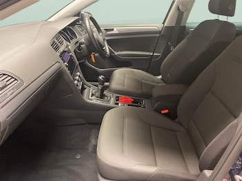 Used Volkswagen Golf 2020 for sale - 78500361: Photo
