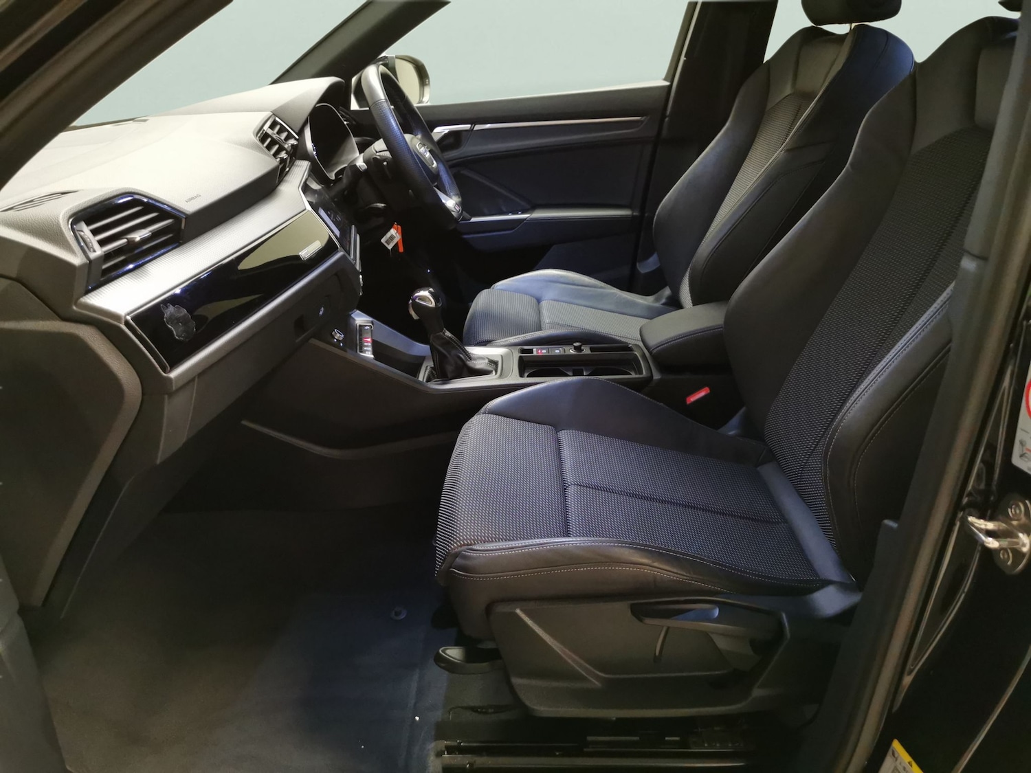 Used Audi Q3 2023 for sale - 78159677: Photo 4