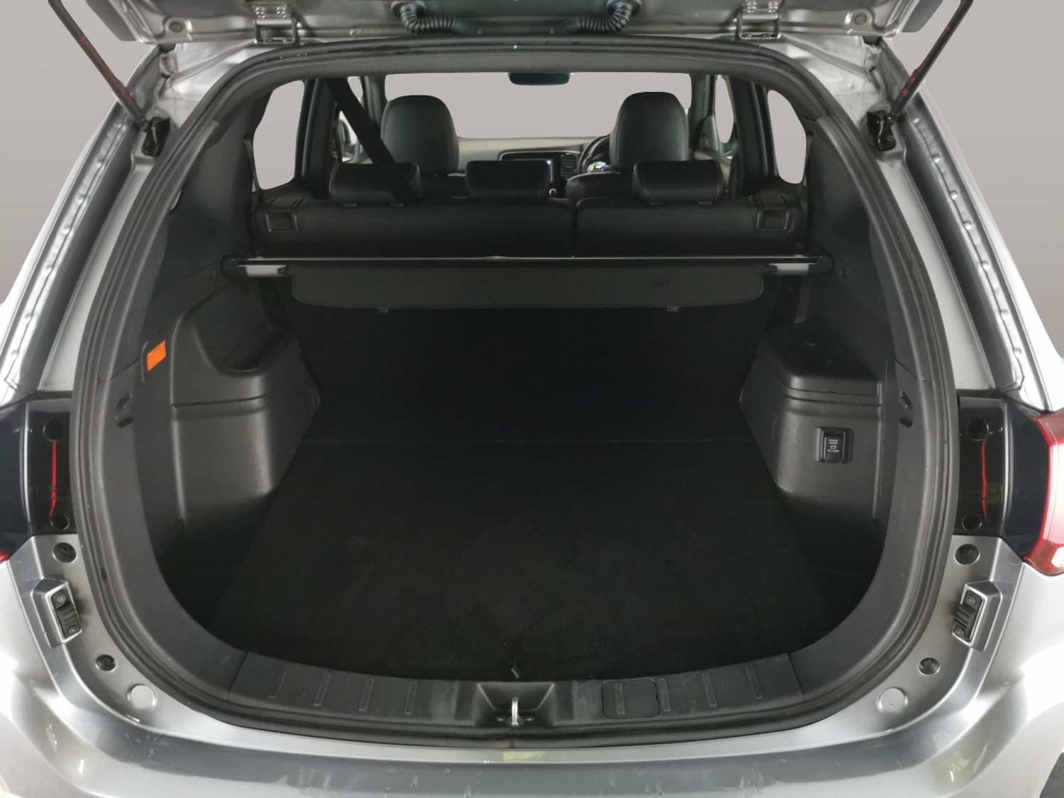 Used Mitsubishi Outlander 2021 for sale - 77005701: Photo 32