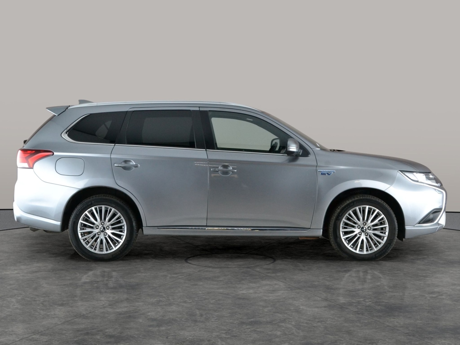 Used Mitsubishi Outlander 2021 for sale - 77005701: Photo 9