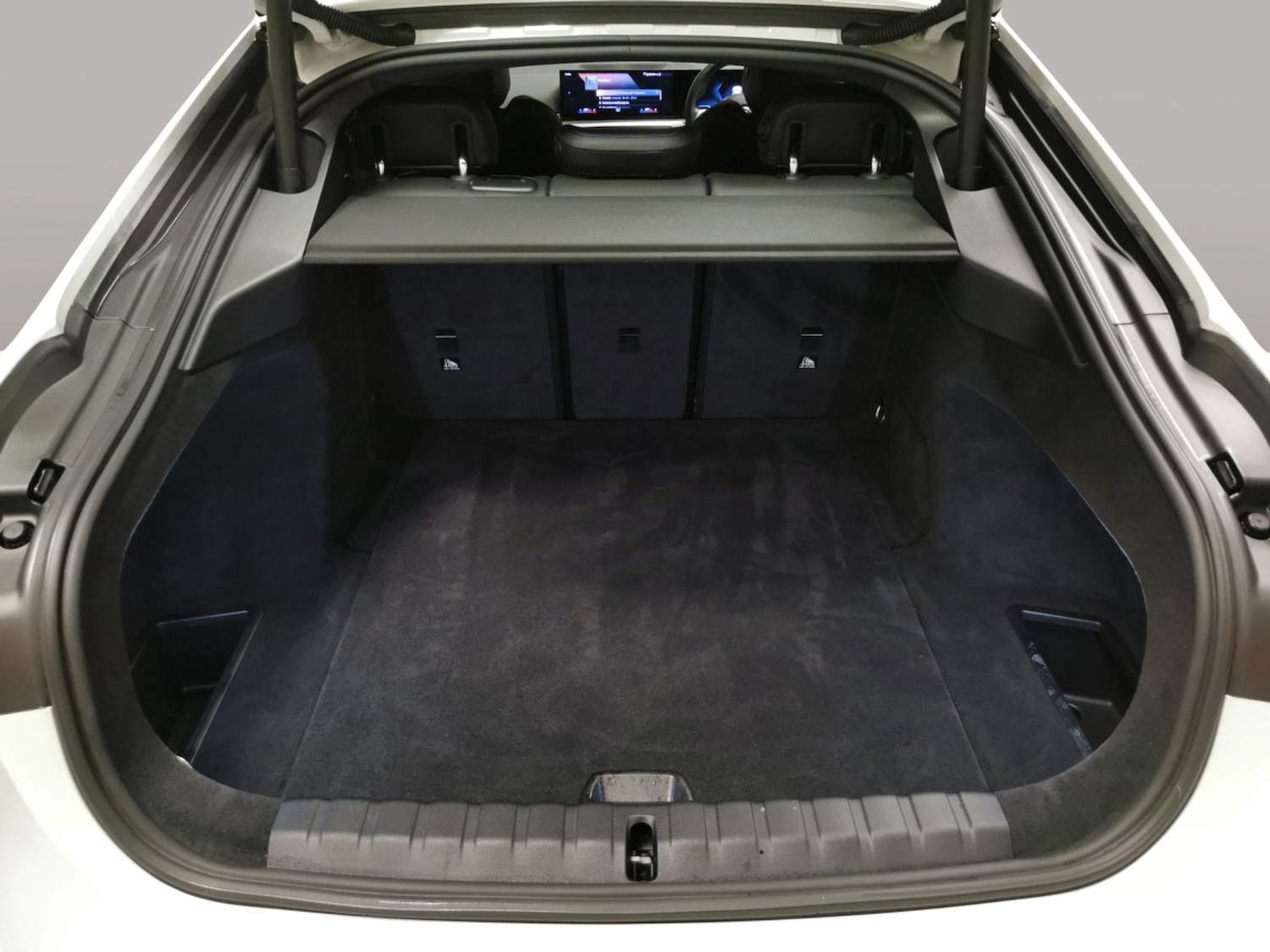 Used BMW i4 2022 for sale - 76542559: Photo 38