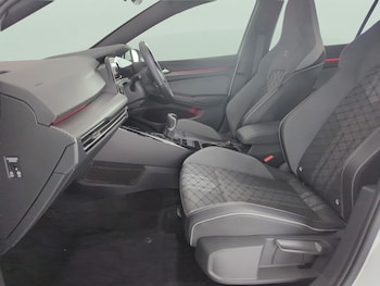 Used Volkswagen Golf 2023 for sale - 77241188: Photo