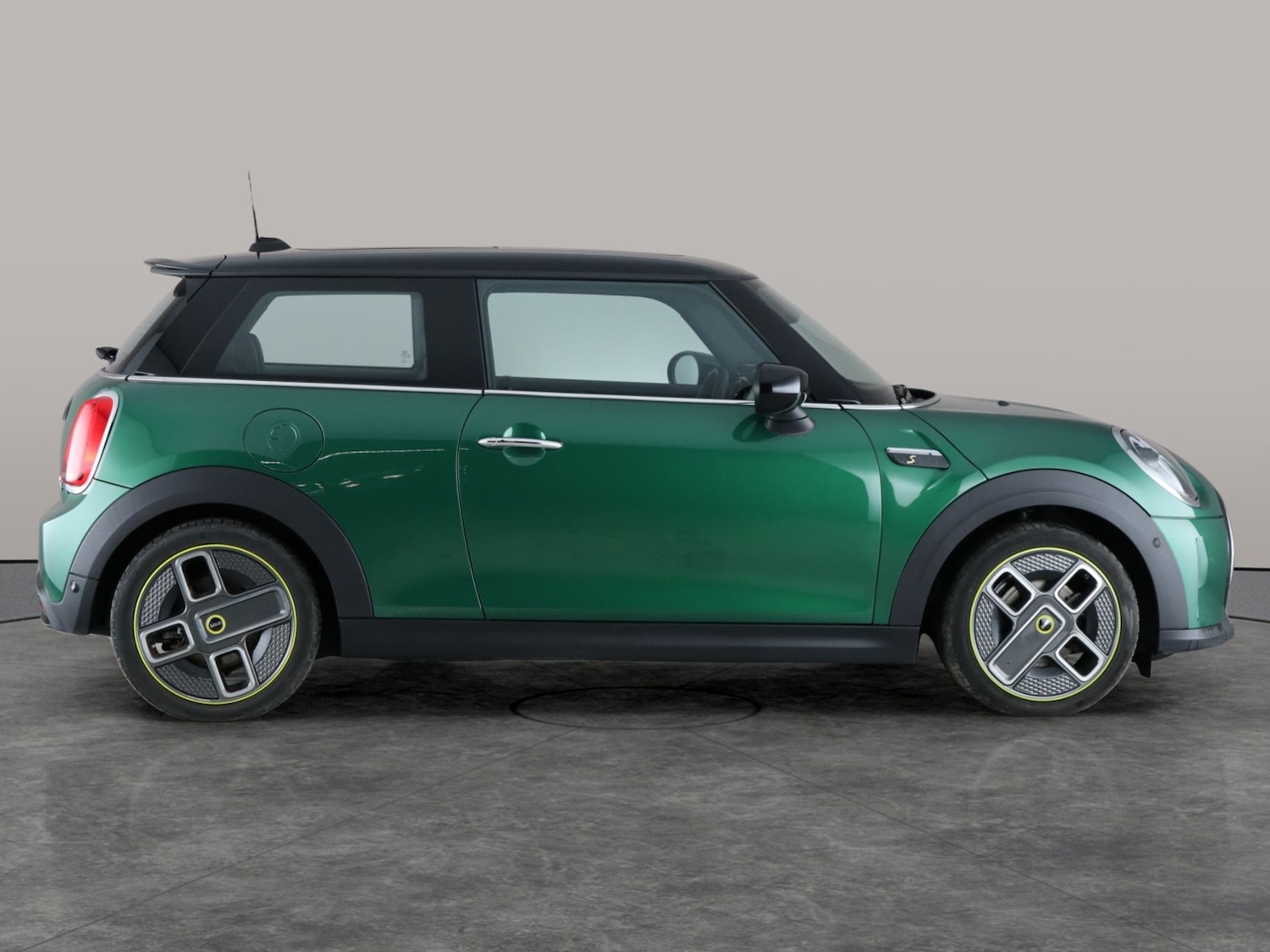 Used MINI Electric Hatch 2022 for sale - 76762945: Photo 12