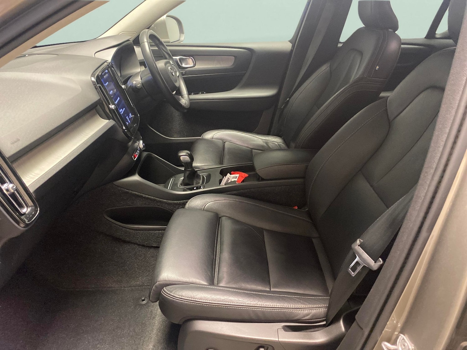 Used Volvo XC40 2021 for sale - 78140612: Photo 4