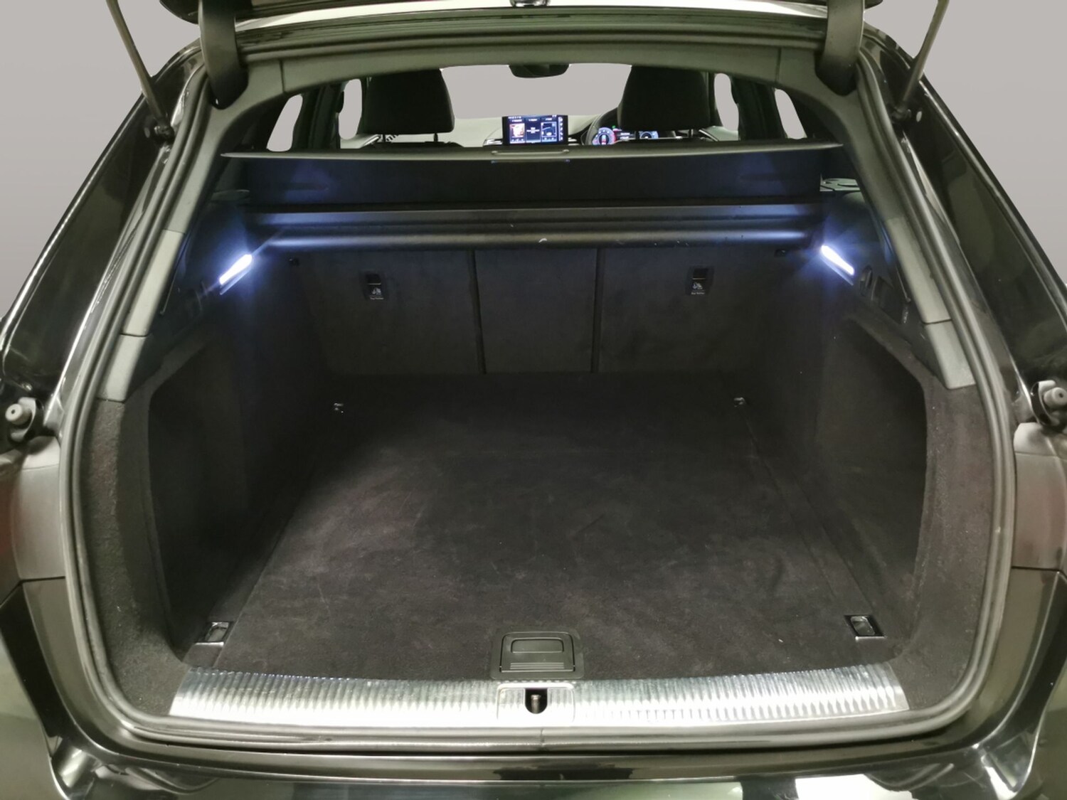 Used Audi A4 2021 for sale - 77476748: Photo 33