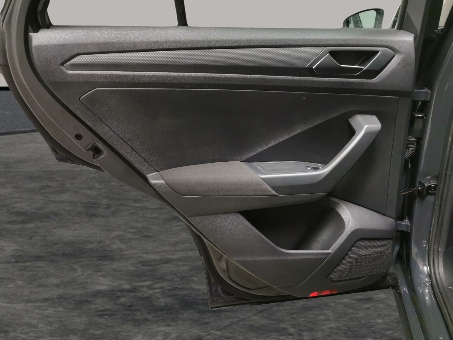 Used Volkswagen T-Roc 2018 for sale - 78211074: Photo 23