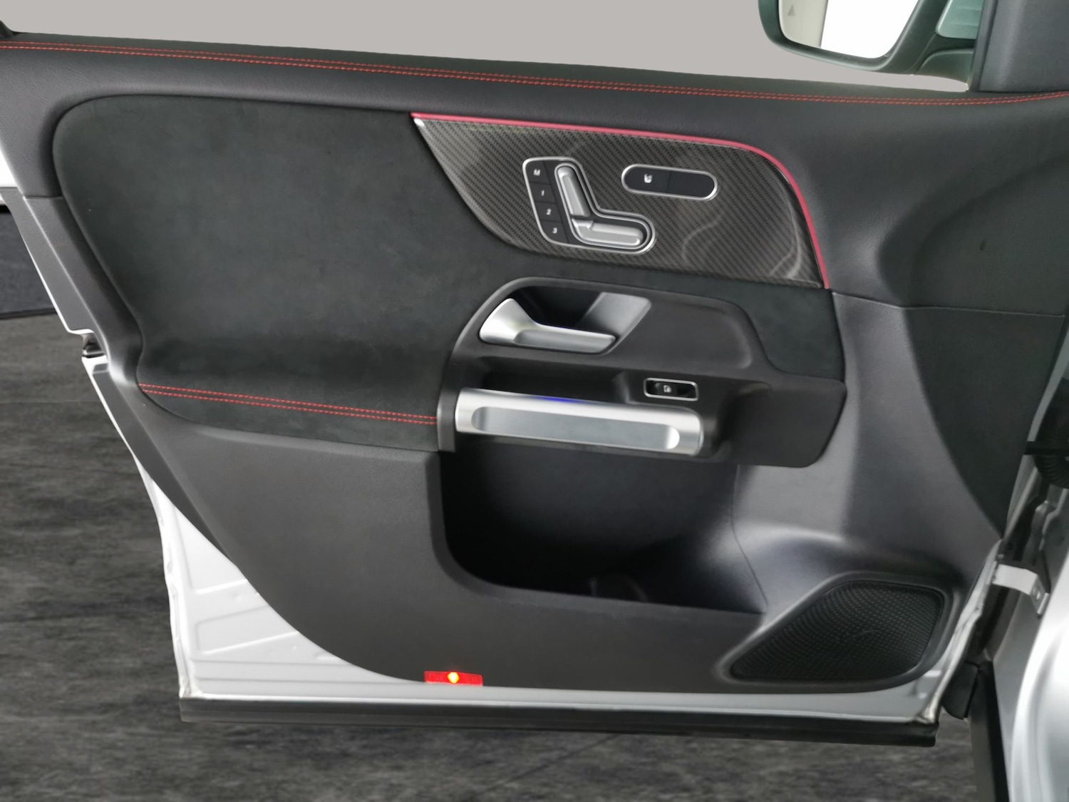 Used Mercedes-Benz GLB 2021 for sale - 76426177: Photo 41