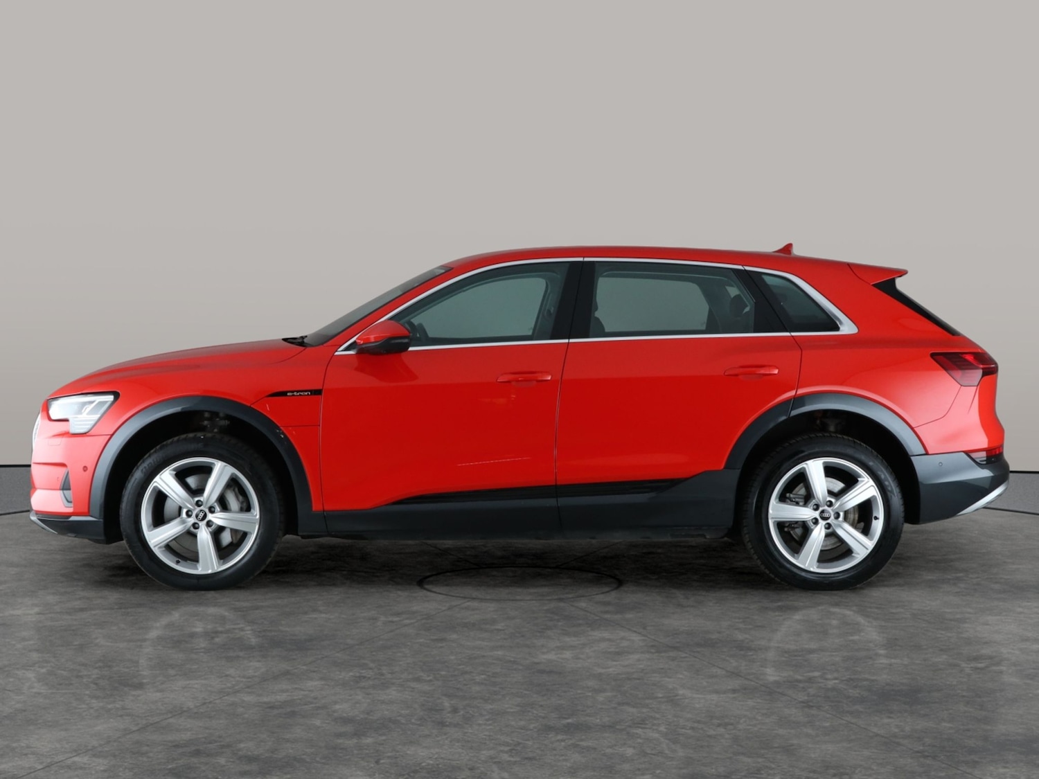 Used Audi e-tron 2021 for sale - 77020022: Photo 14