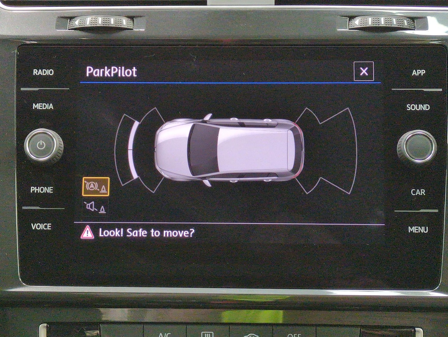 Used Volkswagen Golf 2017 for sale - 76382997: Photo 19