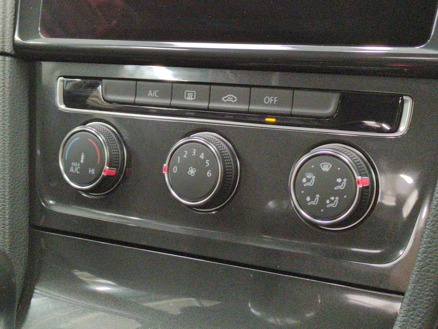 Used Volkswagen Golf 2017 for sale - 76382997: Photo 21