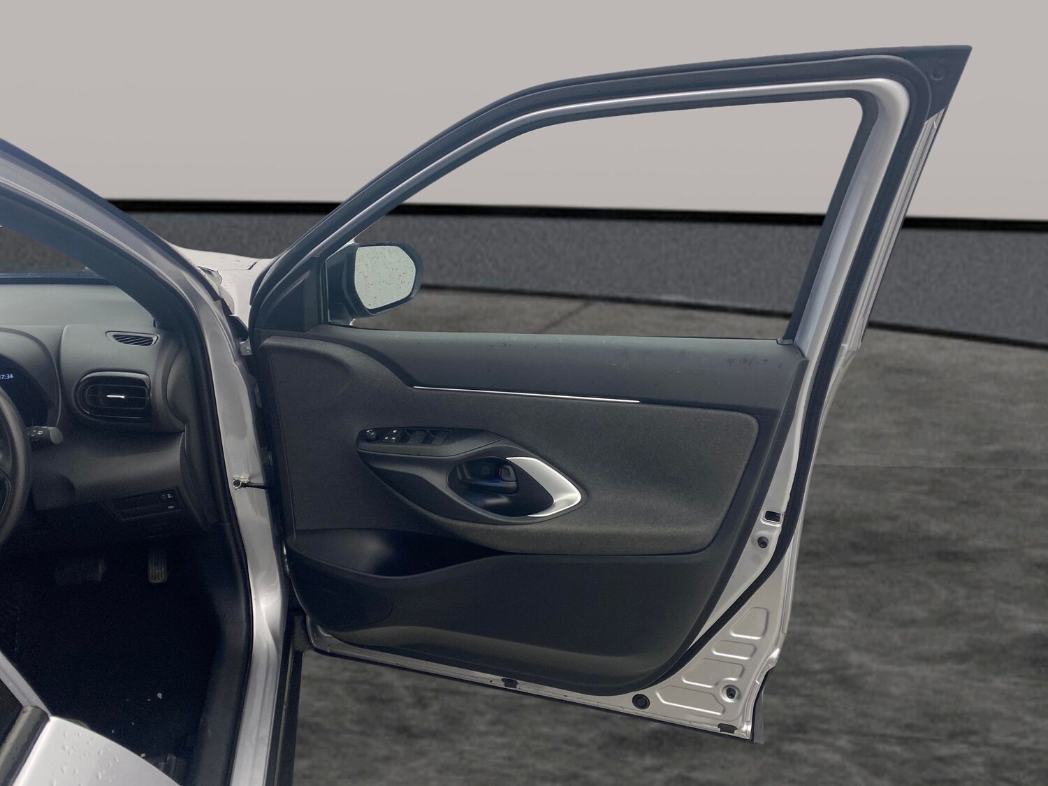 Used Toyota Yaris Cross 2022 for sale - 77791388: Photo 25