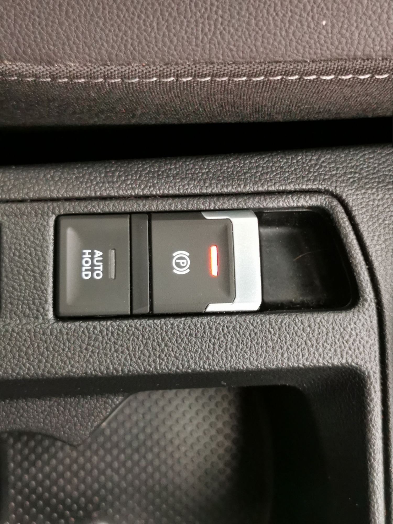 Used Volkswagen T-Roc 2021 for sale - 76464295: Photo 24