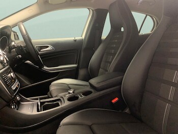 Used Mercedes-Benz GLA 2019 for sale - 77381395: Photo