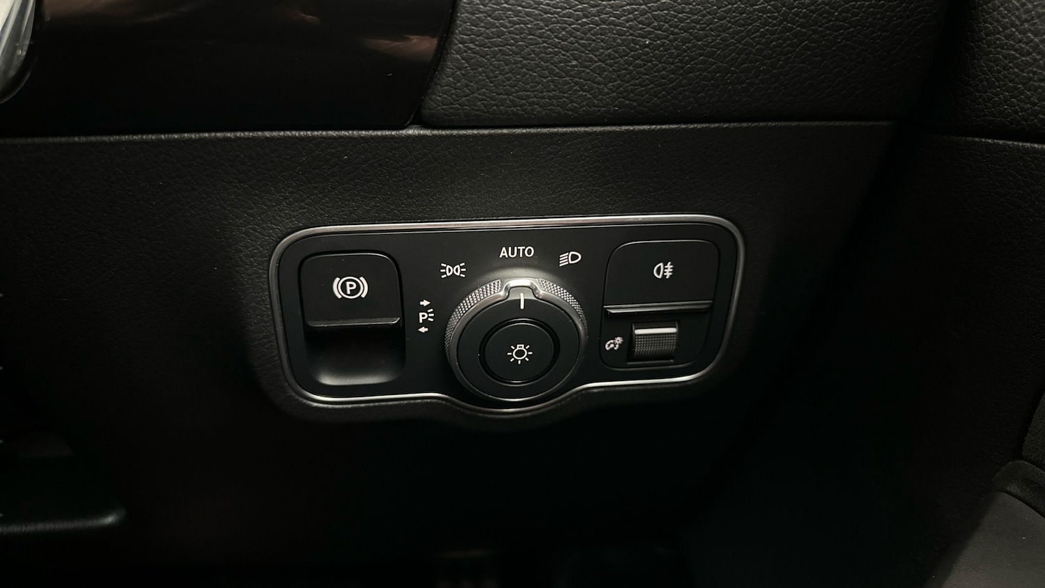 Used Mercedes-Benz GLA 2022 for sale - 76682201: Photo 24