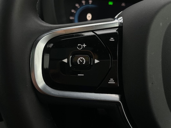 Used Volvo XC60 2021 for sale - 76207312: Photo 33