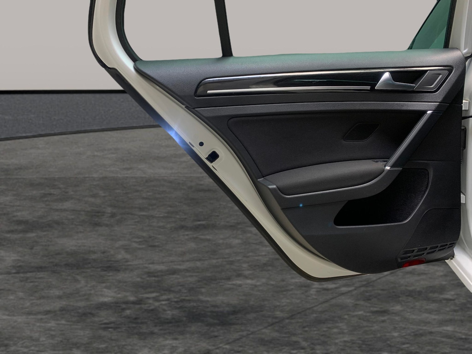 Used Volkswagen Golf 2018 for sale - 76895049: Photo 25