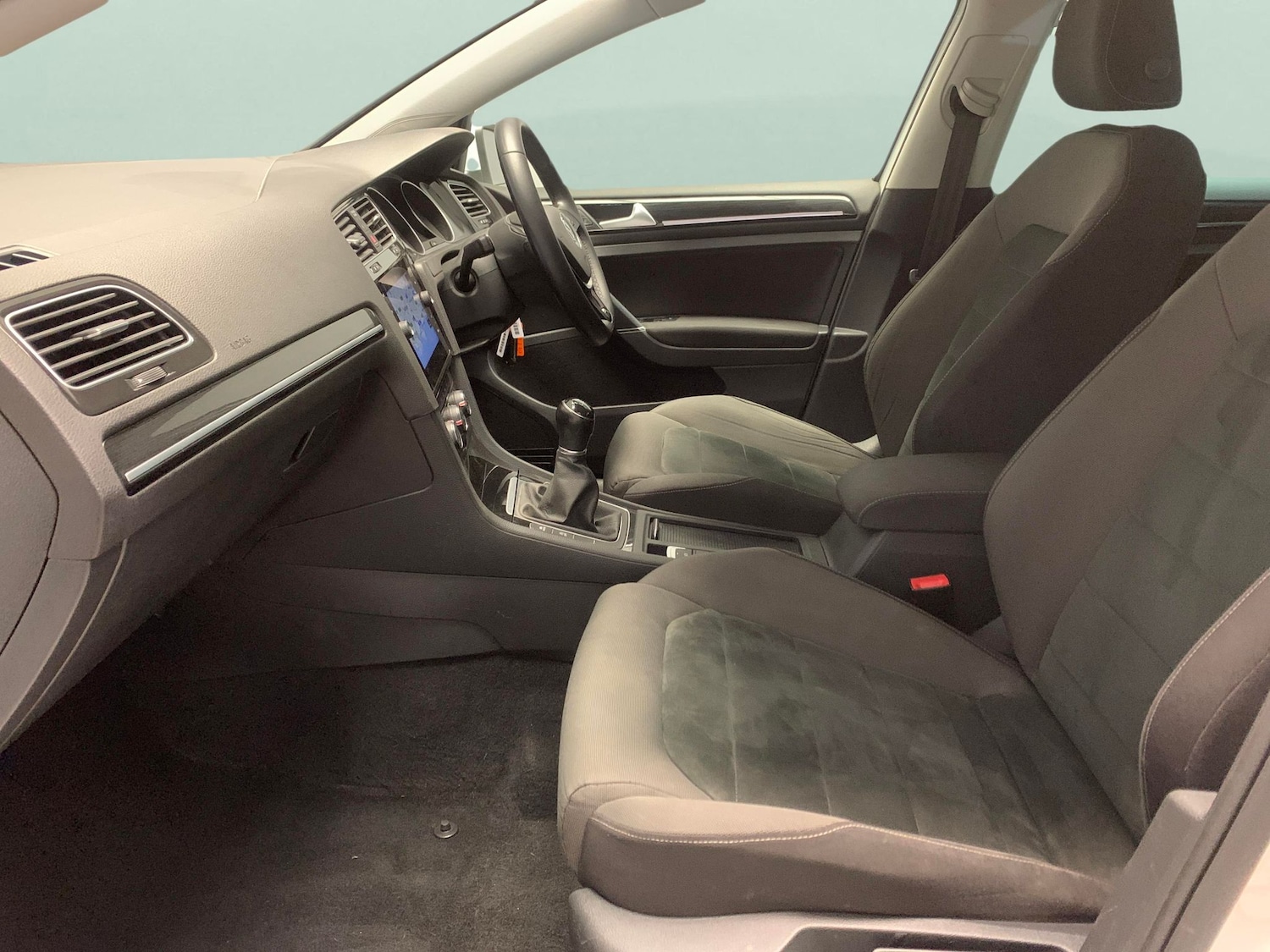 Used Volkswagen Golf 2018 for sale - 76895049: Photo 4