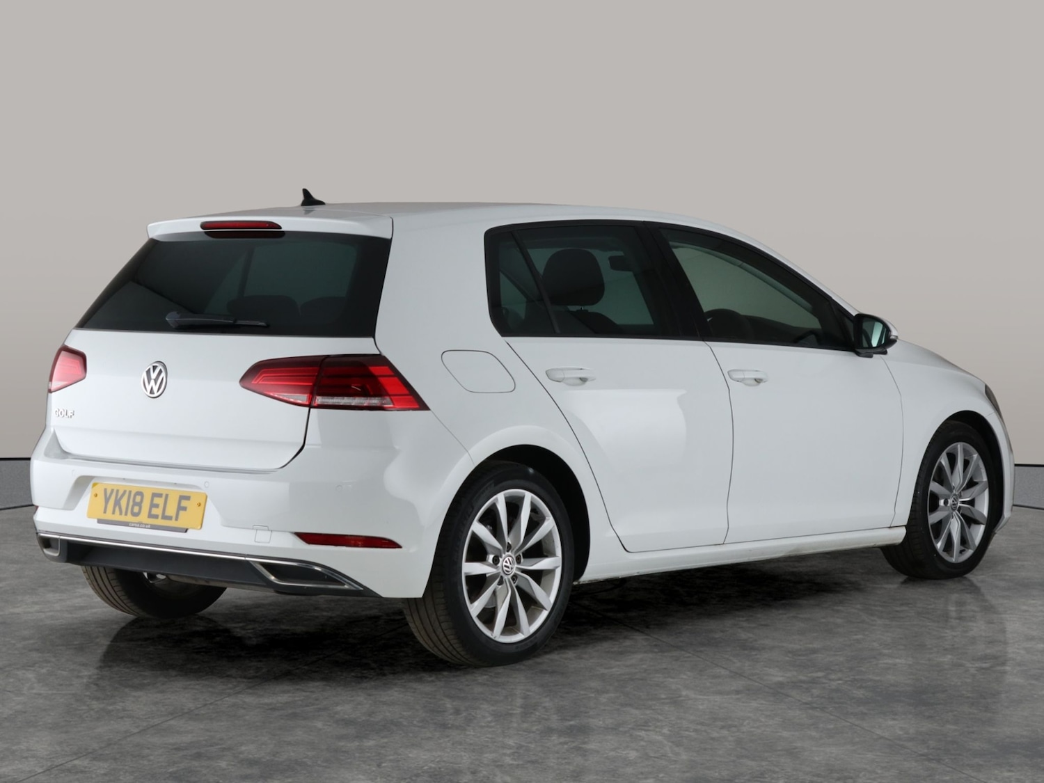Used Volkswagen Golf 2018 for sale - 76895049: Photo 9