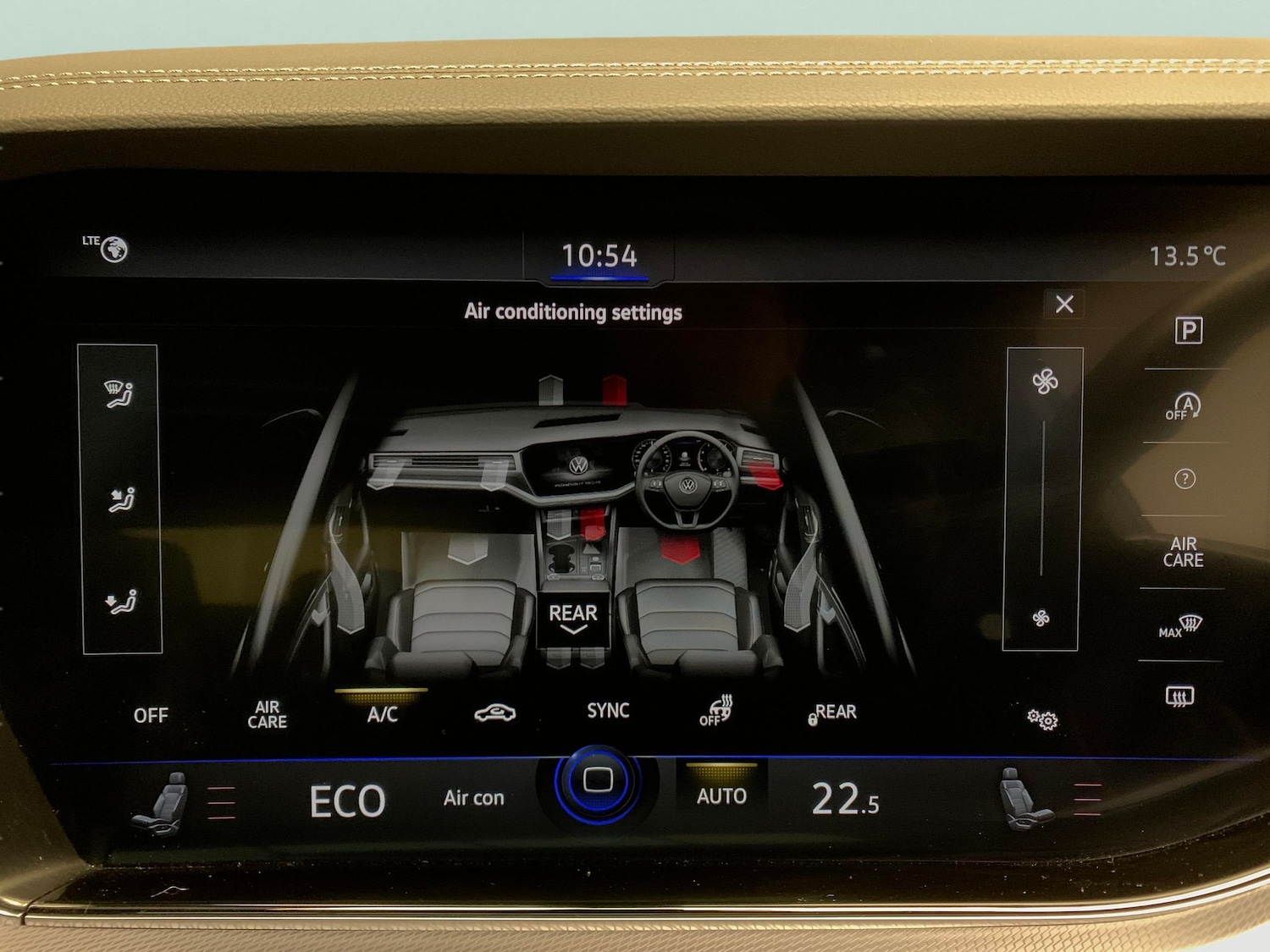 Used Volkswagen Touareg 2023 for sale - 76947115: Photo 14