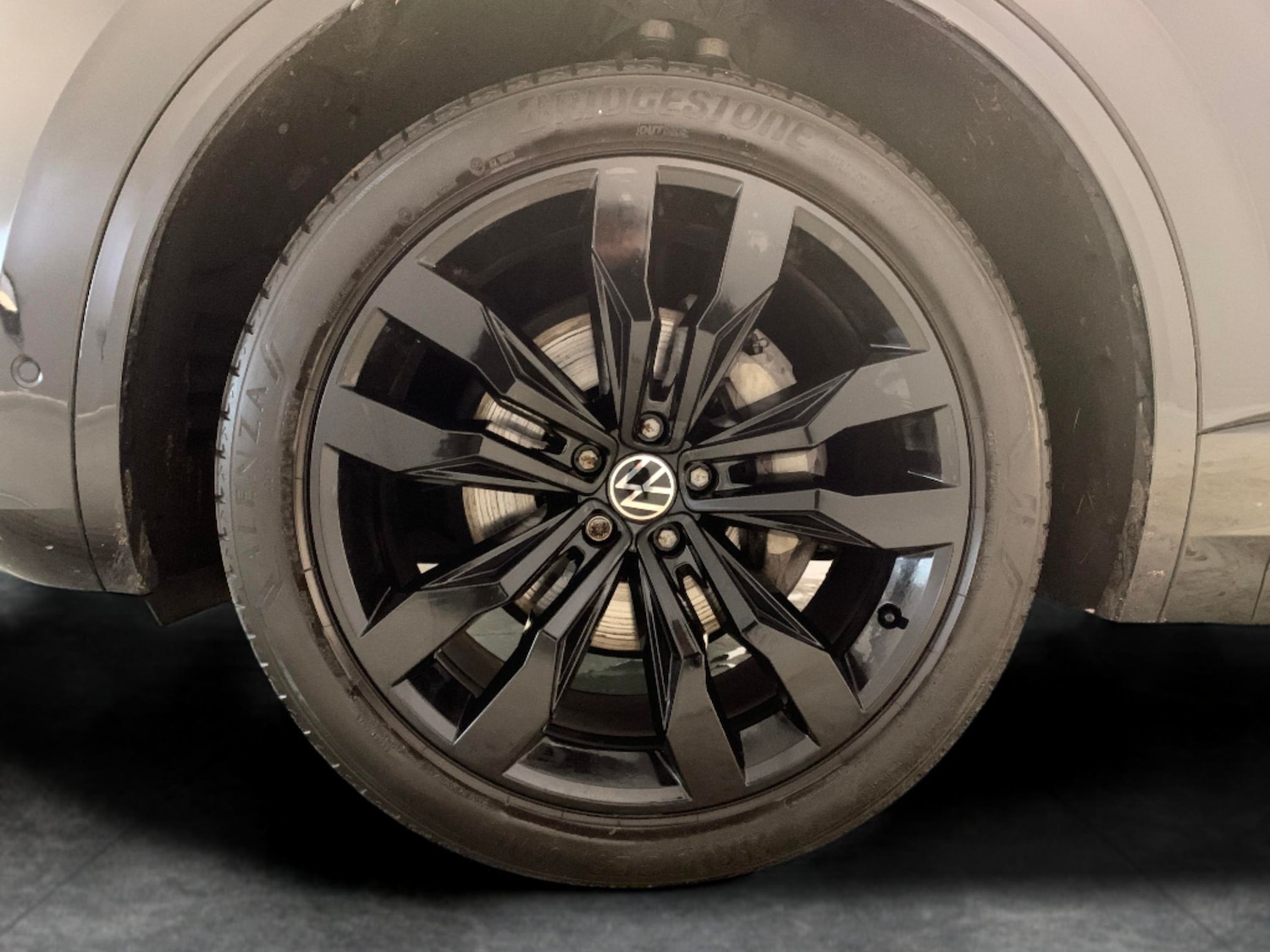 Used Volkswagen Touareg 2023 for sale - 76947115: Photo 17