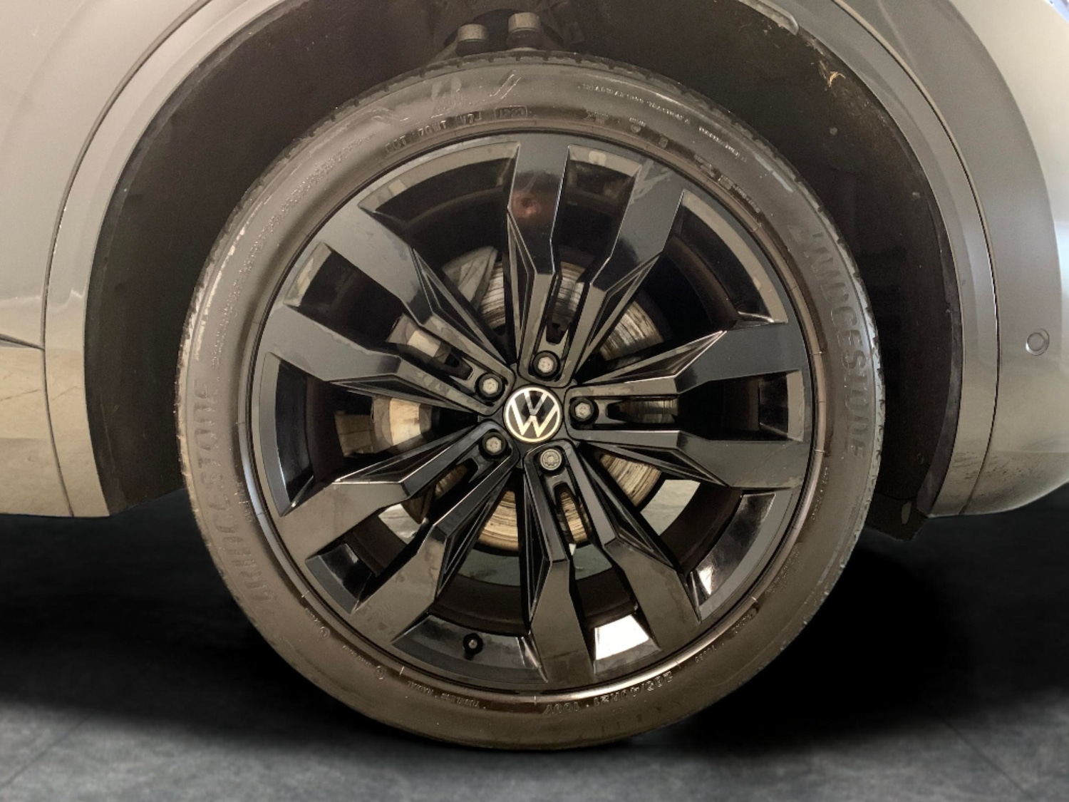 Used Volkswagen Touareg 2023 for sale - 76947115: Photo 18