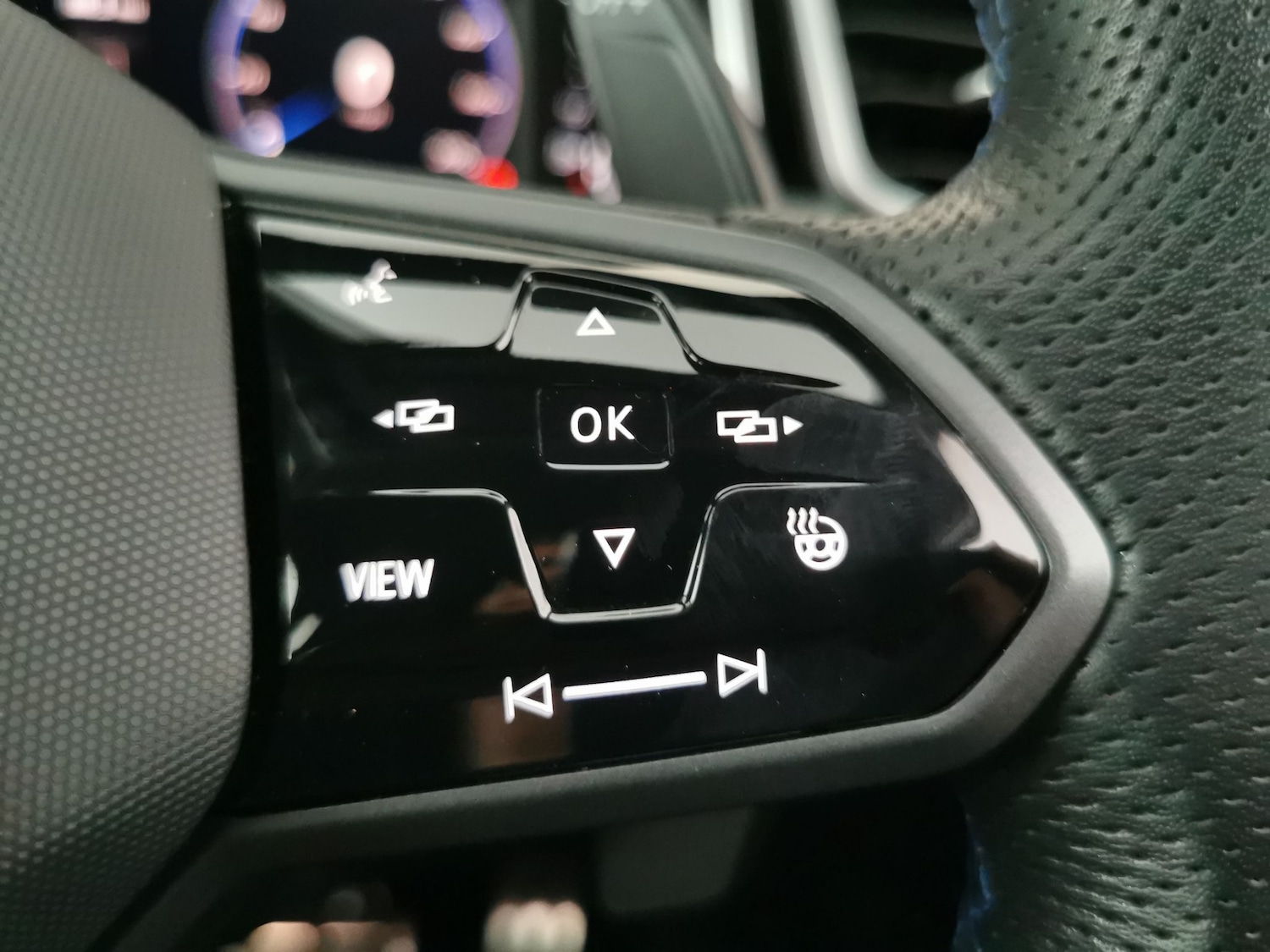 Used Volkswagen T-Roc 2023 for sale - 77167415: Photo 18