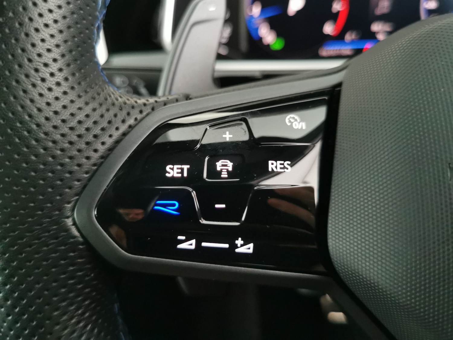 Used Volkswagen T-Roc 2023 for sale - 77167415: Photo 20