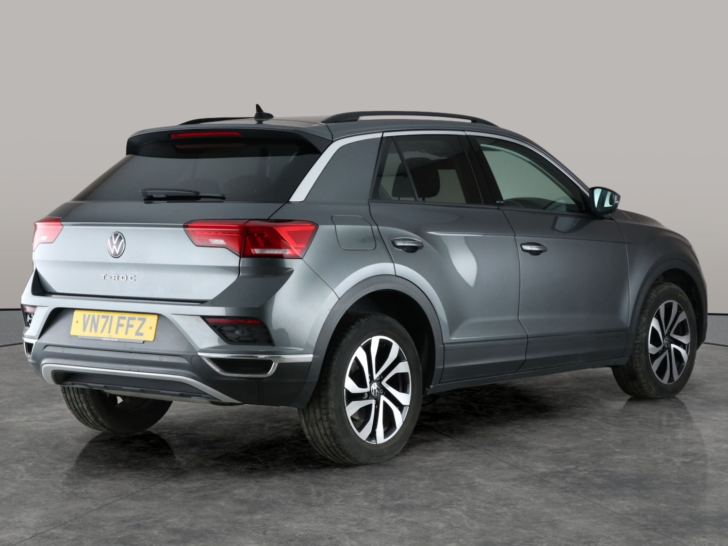 Used Volkswagen T-Roc 2021 for sale - 76792691: Photo 9