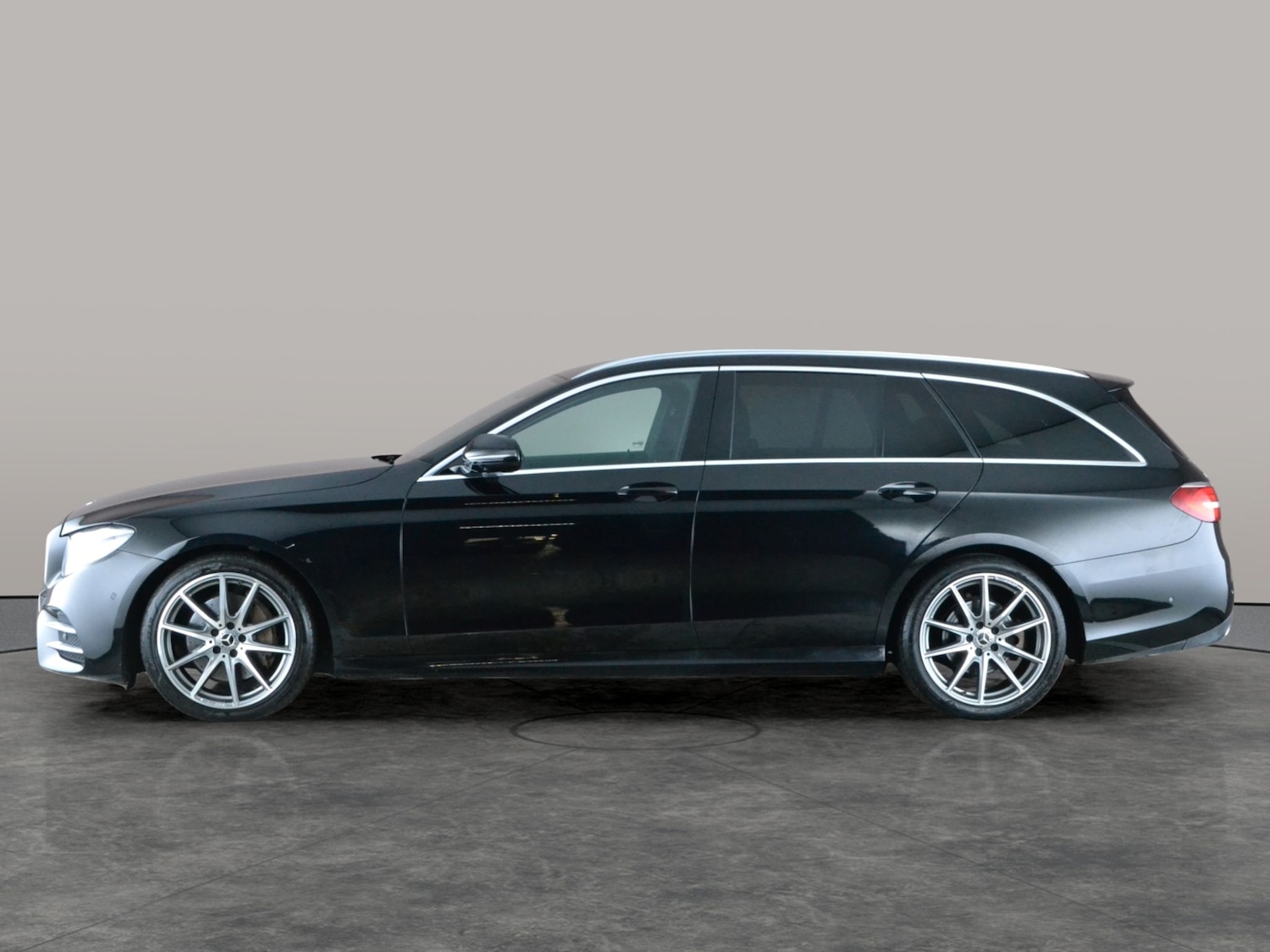 Used Mercedes-Benz E Class 2020 for sale - 77493058: Photo 14