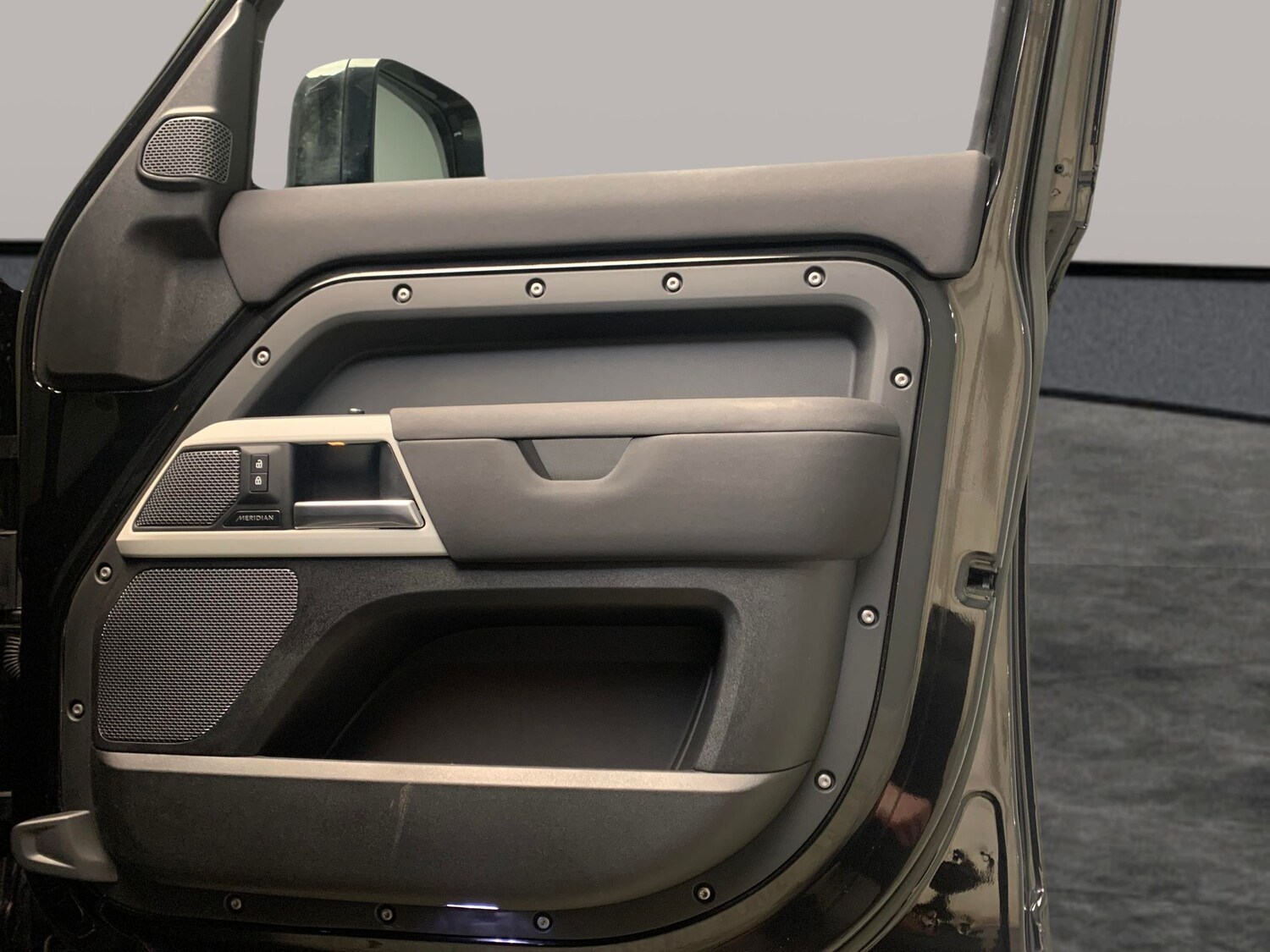 Used Land Rover Defender 2022 for sale - 77829778: Photo 36