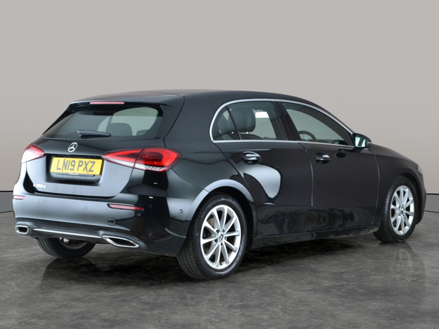 Used Mercedes-Benz A-Class 2019 for sale - 77638290: Photo 11