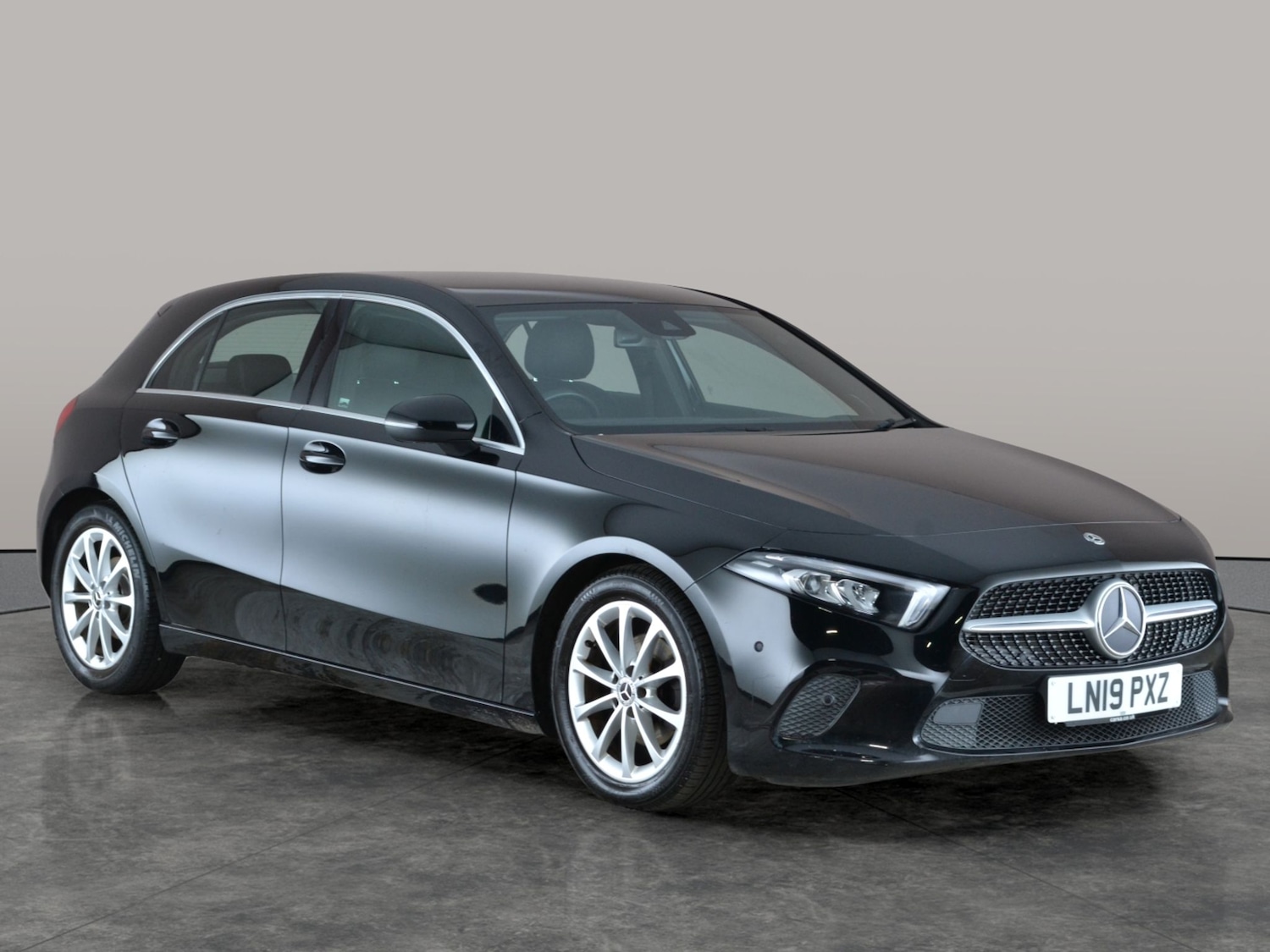 Used Mercedes-Benz A-Class 2019 for sale - 77638290: Photo 9